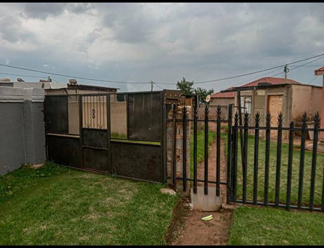 LAND FOR SALE IN DUDUZA